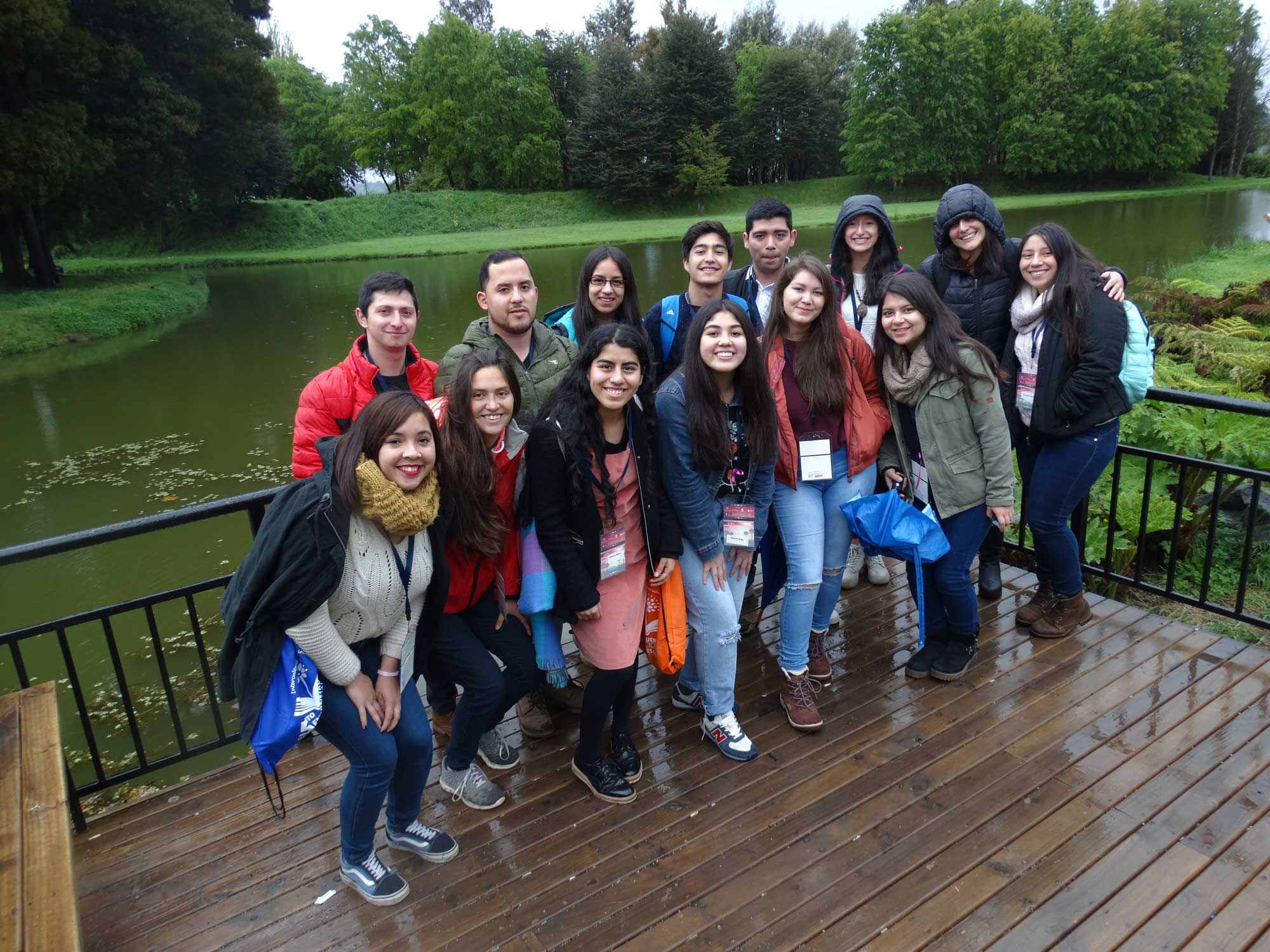 Tutores y tutoras de la UCM participando del ENTP 2018 en la U. Católica de Temuco.