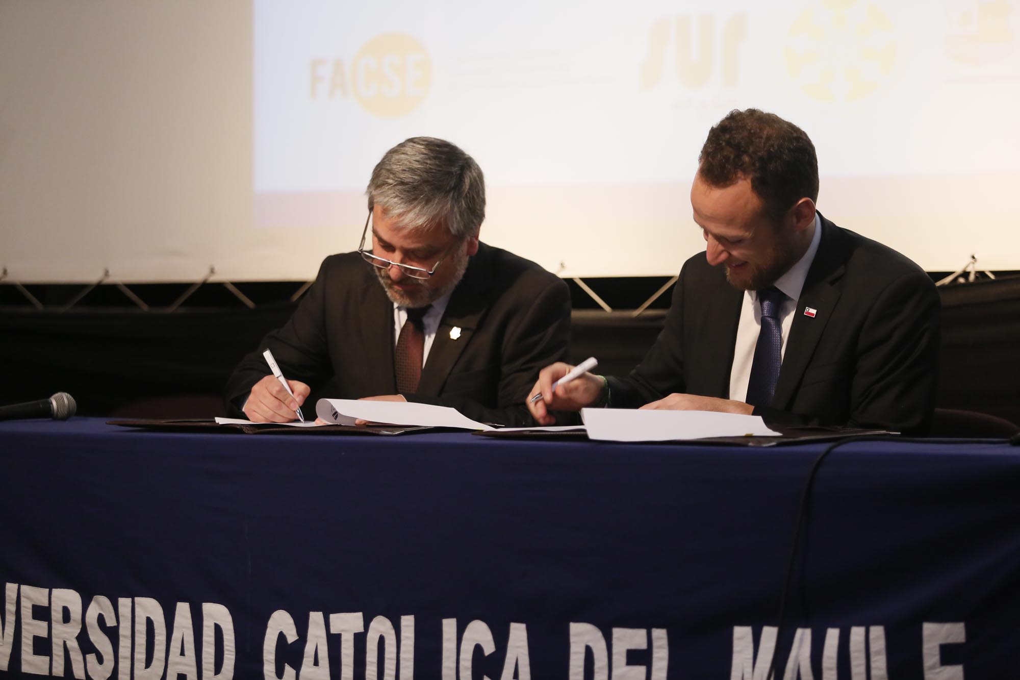 Comprometen trabajo colaborativo en beneficios de territorios del Maule