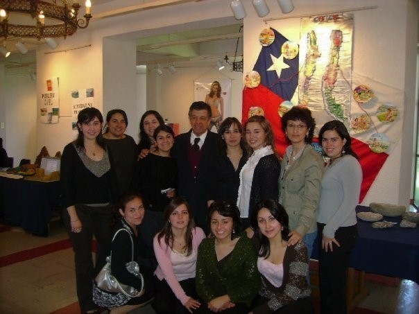 Egresados de Pedagogía en Educación General Básica con Mención de la UCM realizaron conversatorio con alumnos de la carrera
