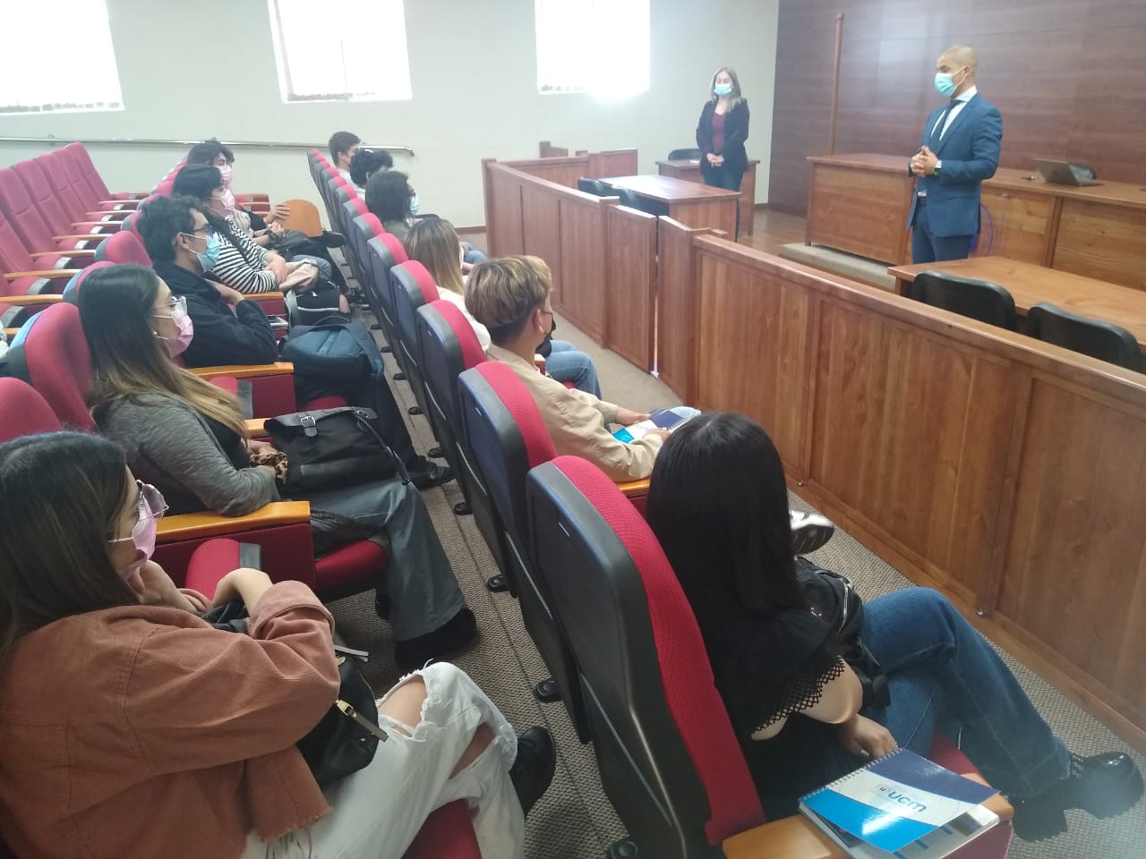 Estudiantes de primer y segundo año de la FACSE recorren las dependencias de las UCM