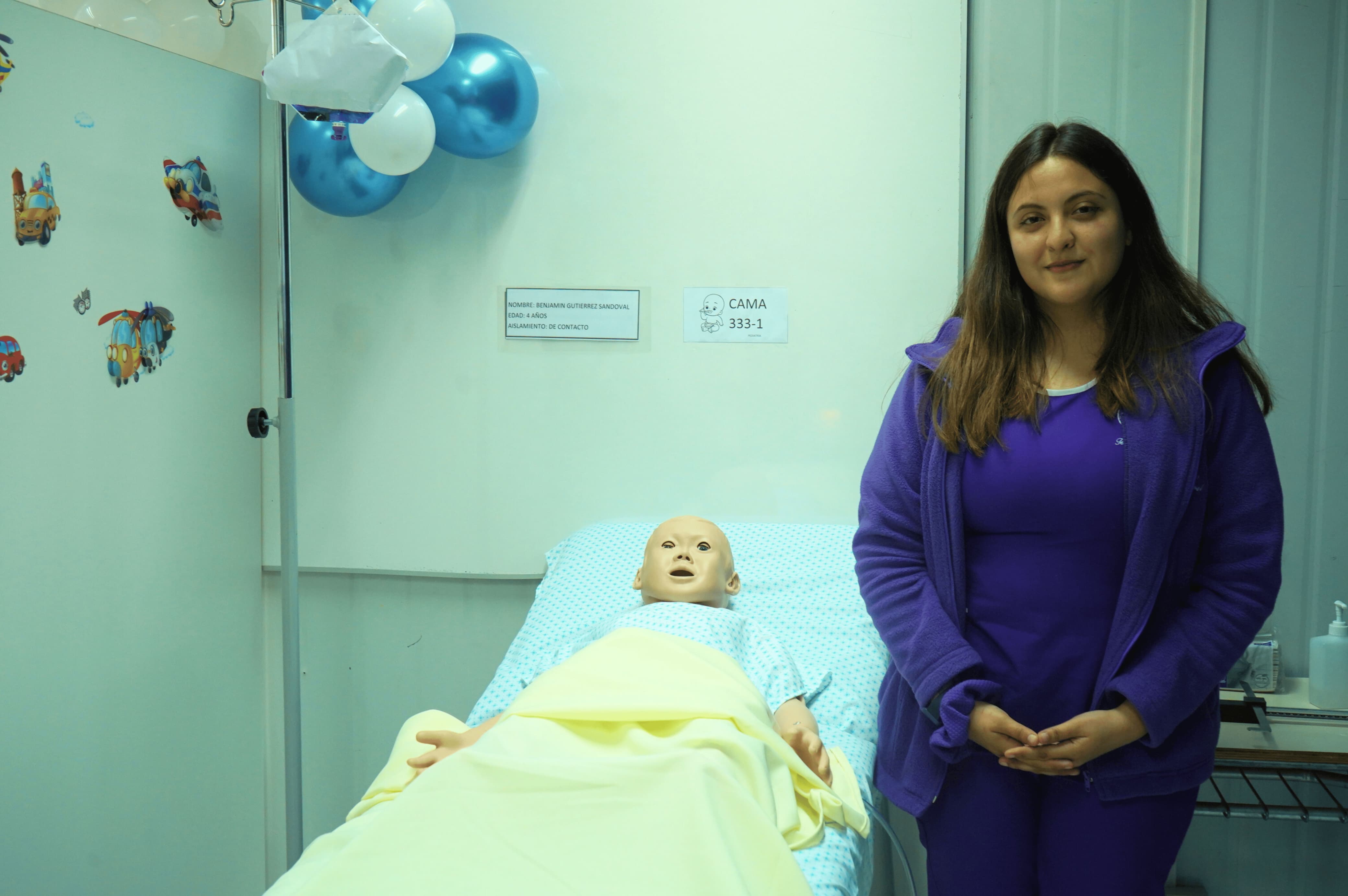 Nutrición y Dietética cuenta con nueva sala de simulación clínica en Curicó