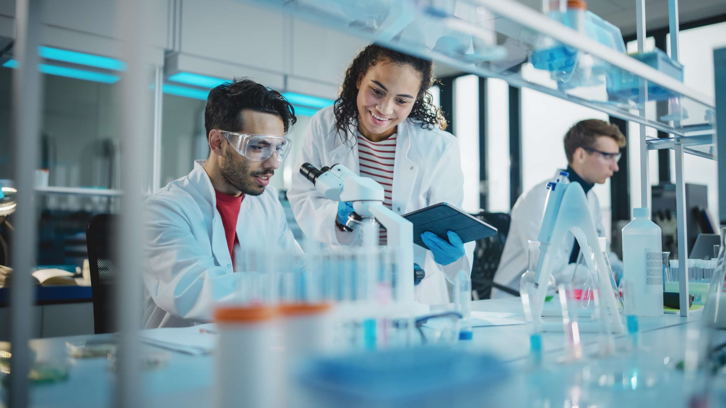 Estudiantes de la UCM avanzan en Jump Chile con seis iniciativas de innovación