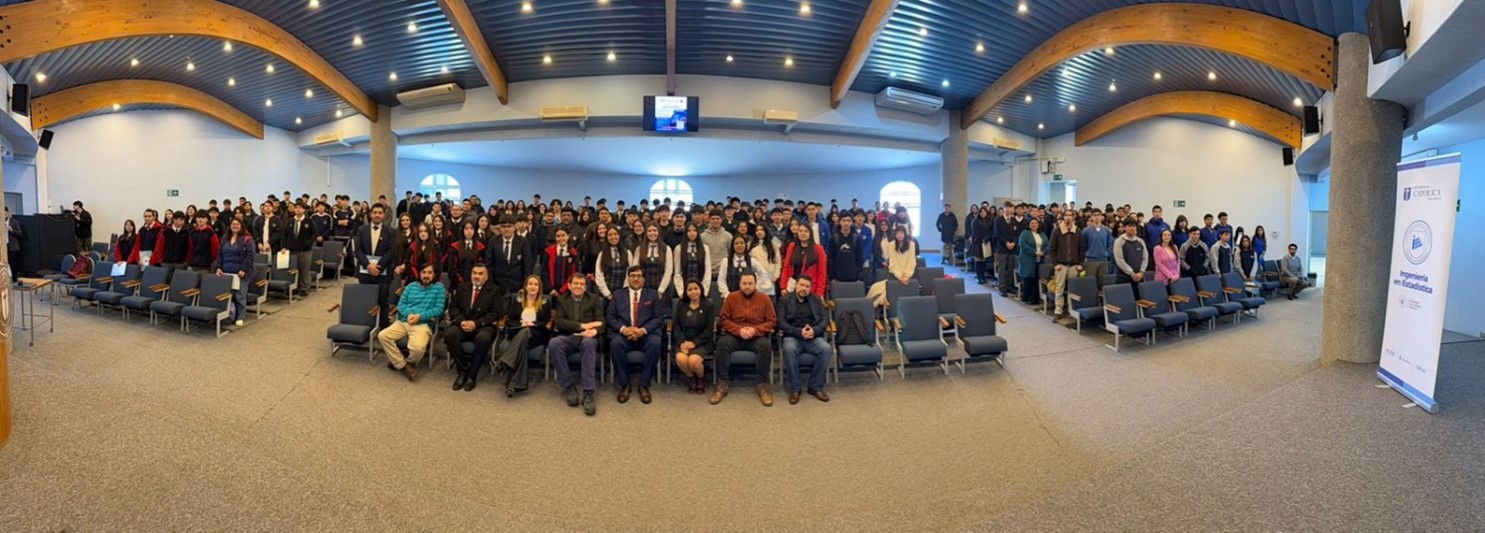 UCM reunió a más de 300 estudiantes en la Jornada de Apertura de las IV Olimpiadas de Data Science