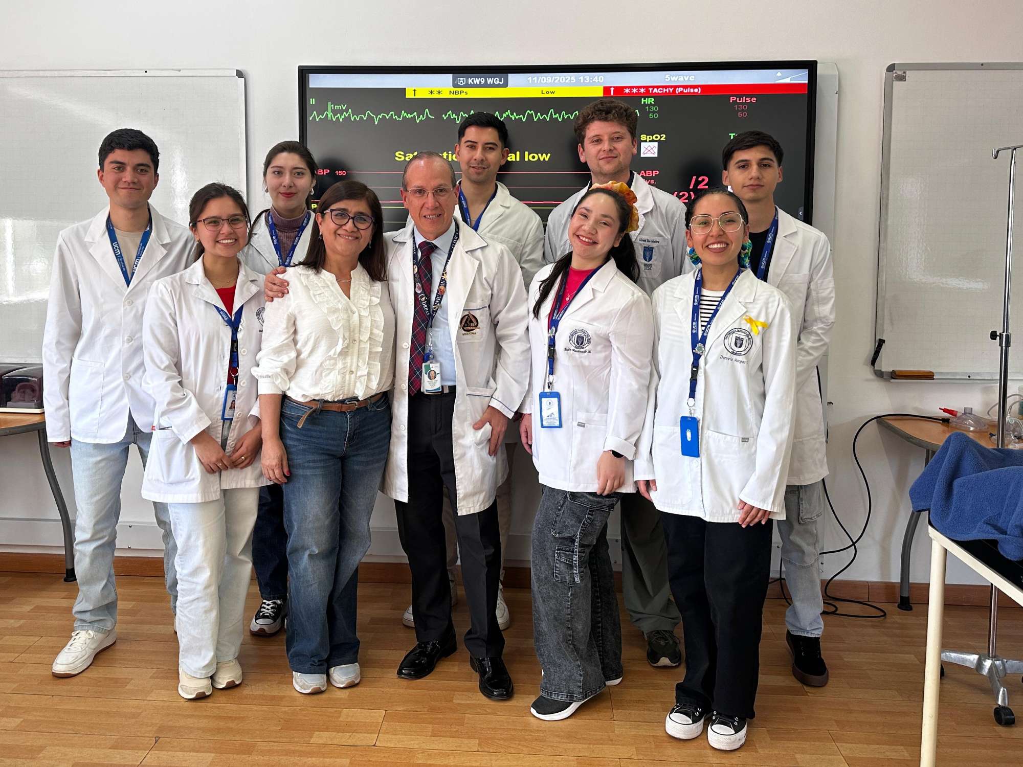 Estudiantes de Medicina UCM viven transformadora experiencia internacional en Colombia