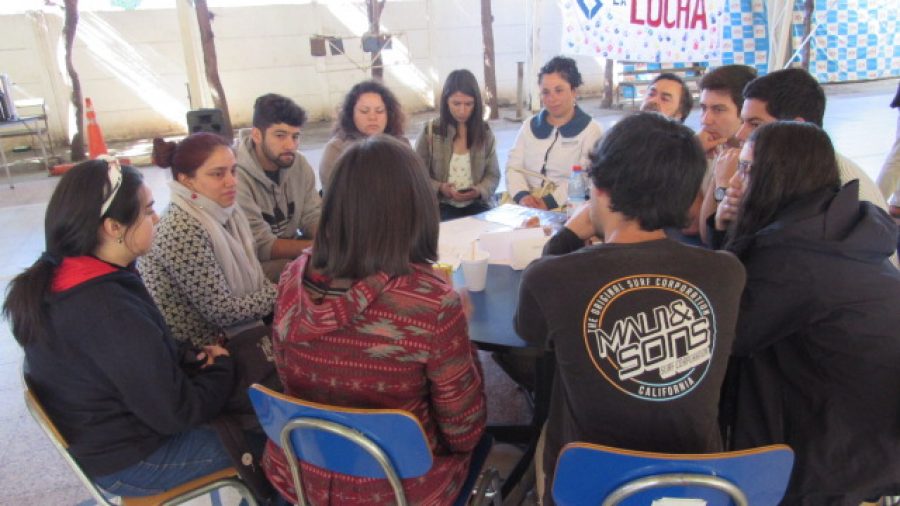 Conversatorio sobre demandas ciudadanas reunió a comunidad UCM Curicó