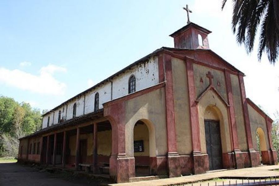 EXT UCM inicia el mes del patrimonio  con visita al monumento histórico Iglesia de Vilches
