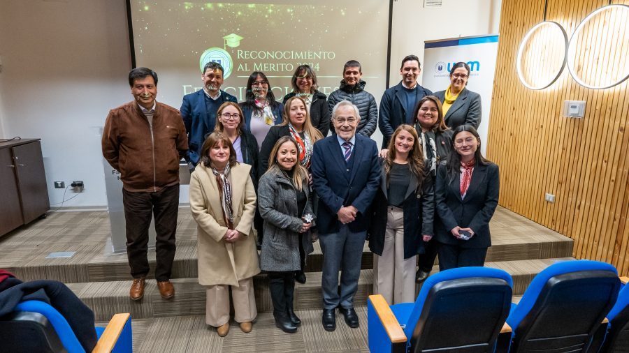 UCM reconoció la excelencia y compromiso de sus funcionarias y funcionarios en la Ceremonia al Mérito