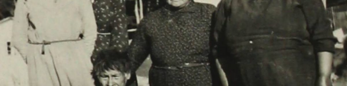 “Libro expone una serie de notas escritas y gráficas referidas a los habitantes de la isla Navarino”