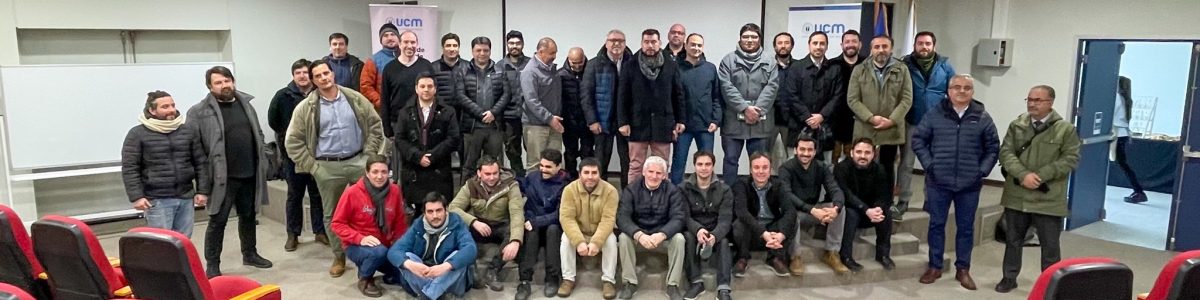 Padres de la UCM reflexionaron sobre su rol con el psicólogo Bruno Solari