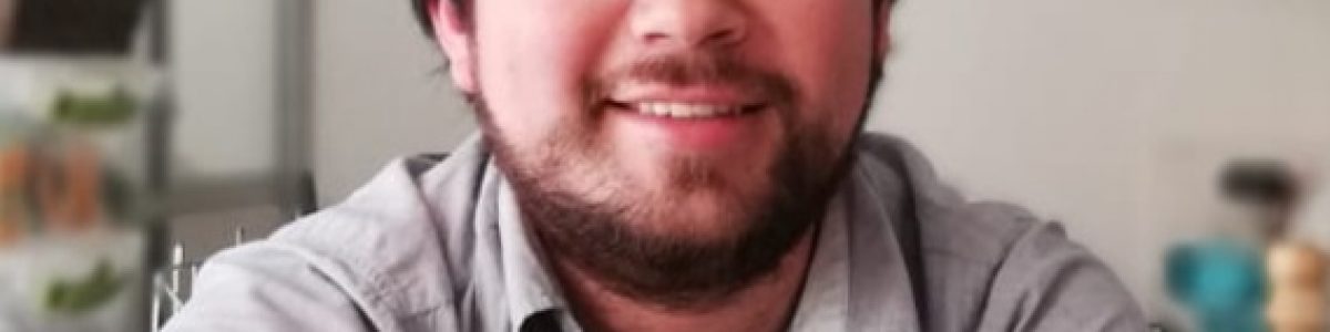 Alumni destacado: “Elegí estudiar biotecnología porque era la carrera más cercana a mis gustos dentro de la UCM”