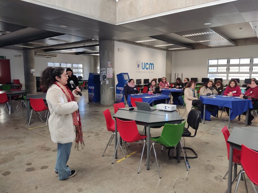 ASISTENTES DE ESCUELA DE LA UCM PARTICIPARON DE JORNADA DE TRABAJO JUNTO AL CAP