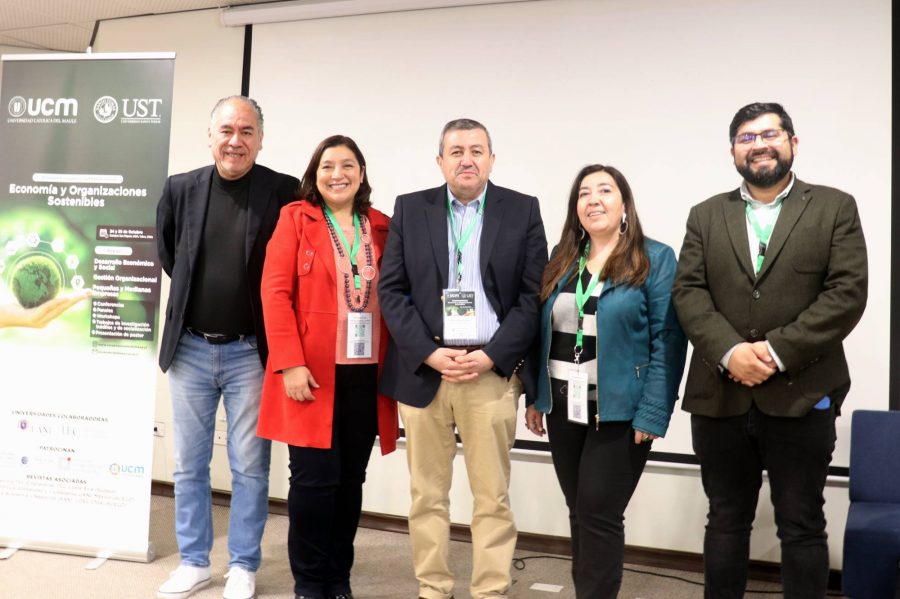 Expertos nacionales e internacionales se reunieron en Congreso de Economía y Organizaciones Sostenibles