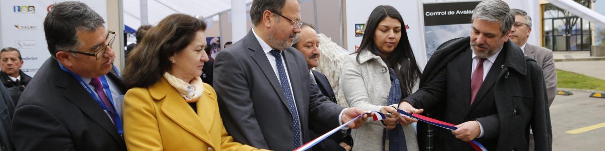 Corte de cinta marcó inicio de Seminario Internacional  de Gestión de Riesgos en Alta Montaña