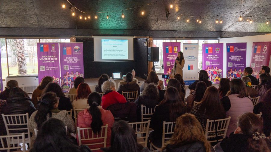 HUB Itinerante Vincula Maule capacitó a emprendedores en Formalización y Nueva Ley de Transferencias