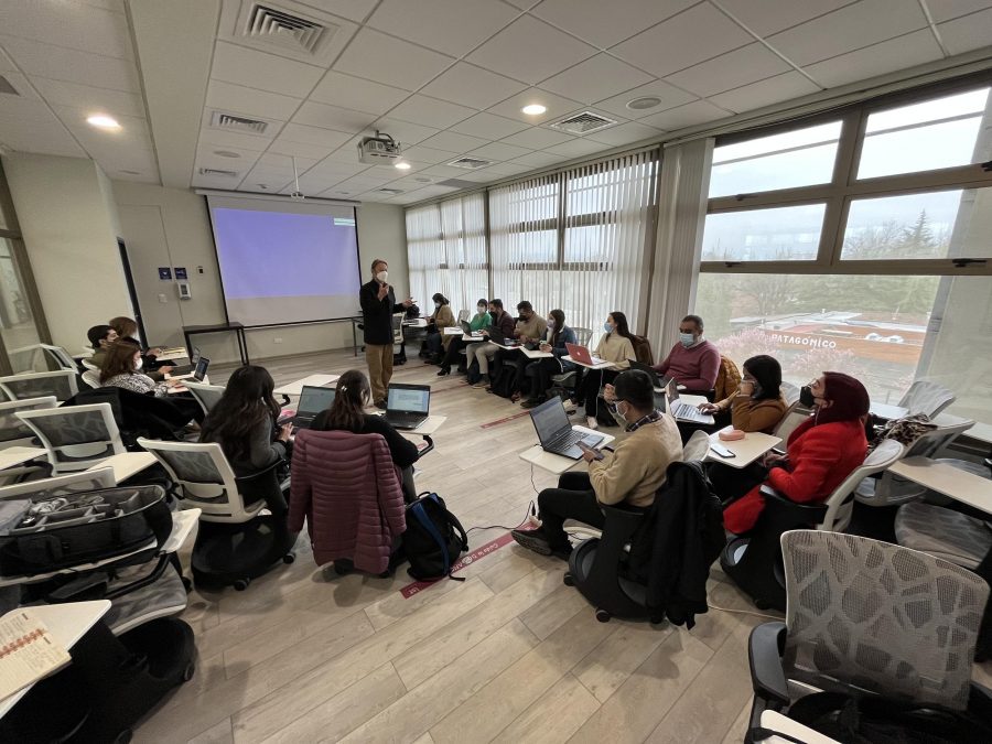 INGLÉS Y TECNOLOGÍA: EXITOSA JORNADA DE CAPACITACIÓN PARA PROFESORES DE INGLÉS UCM