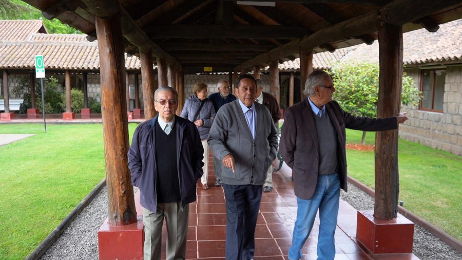 Profesores de la Escuela Normal Rural Experimental se reunieron en la UCM tras 60 años de su egreso