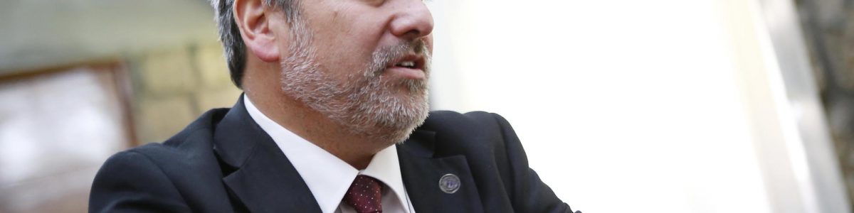 Rector UCM plantea el desafío de reformar el modelo económico chileno desde las universidades