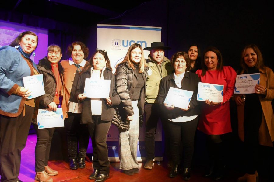 Dirigentes Sociales de Sagrada Familia recibieron formación en liderazgo público