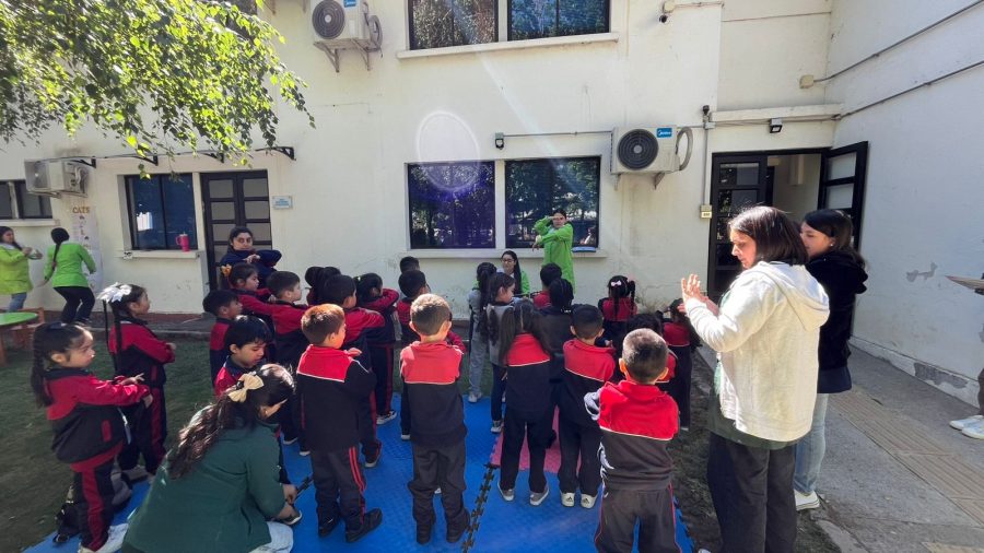 Estudiantes de Pedagogía en Educación Parvularia realizan experiencias de aprendizaje con niños de Pencahue