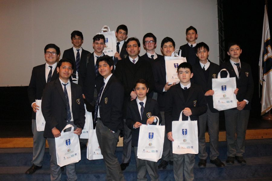 Jóvenes talquinos participan de seminario “Liderazgo y Ciudadanía” en EXT UCM