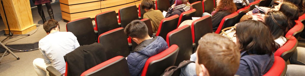 Estudiantes del Bachillerato en Cs. Sociales UCM reflexionaron sobre Consumo y símbolos culturales