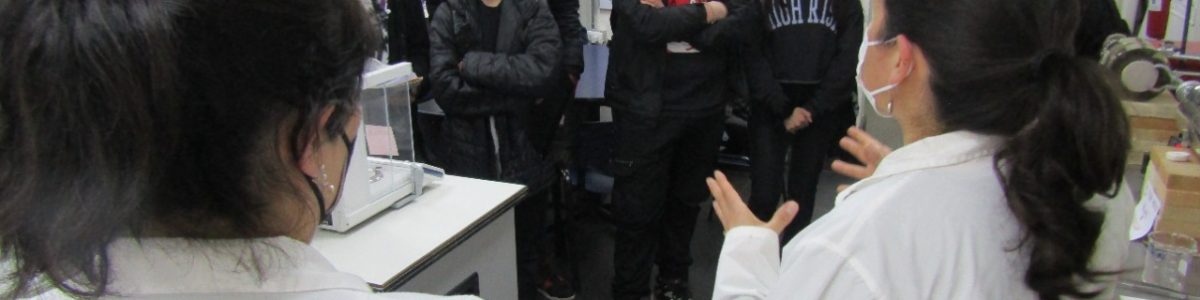 Liceo conmemoró el Día de la Ciencia con visita a la UCM