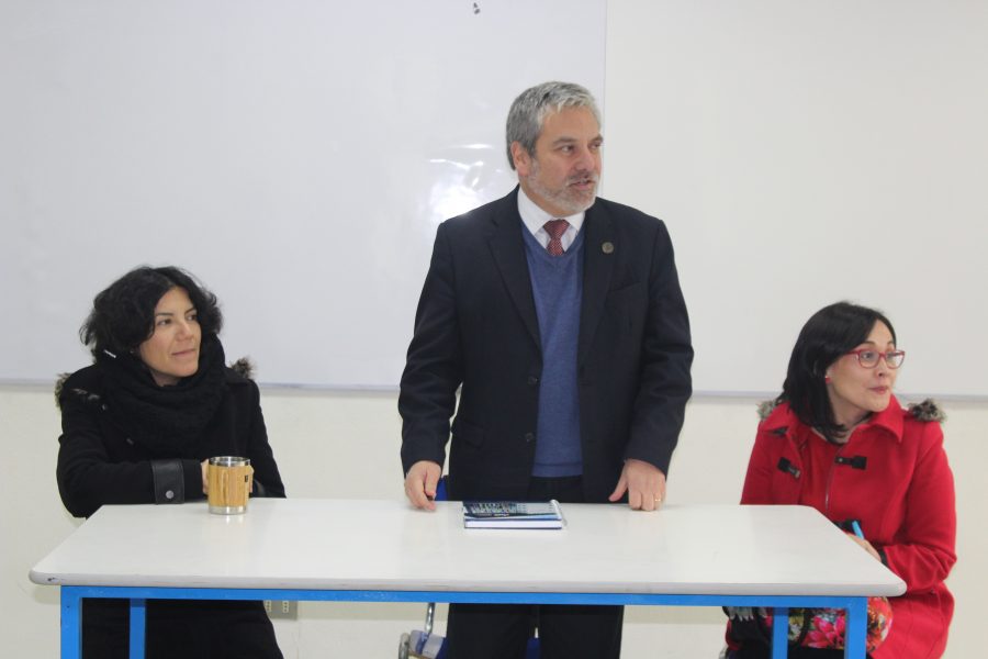 Rector Diego Durán se reunió con académicos de la Facultad de Ciencias de la Educación