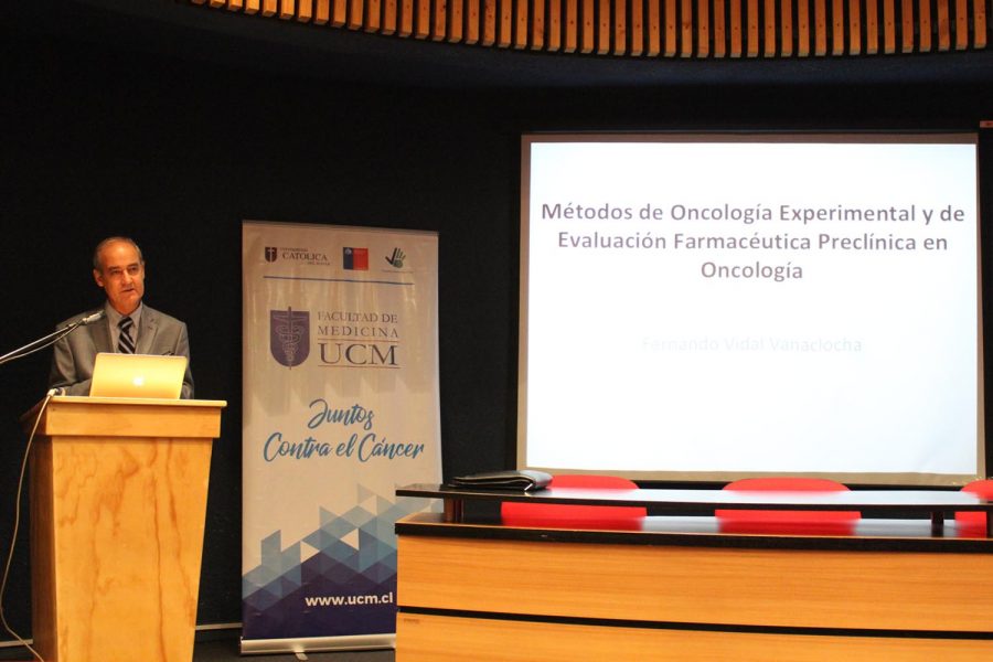 Facultad de Medicina UCM organizó seminario de Oncología Experimental