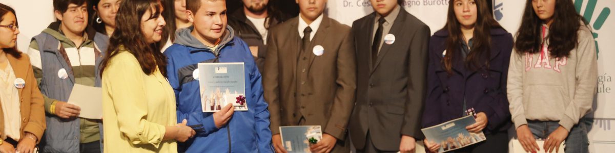 Jóvenes que superaron el cáncer fueron reconocidos en ceremonia “Celebra la Vida”