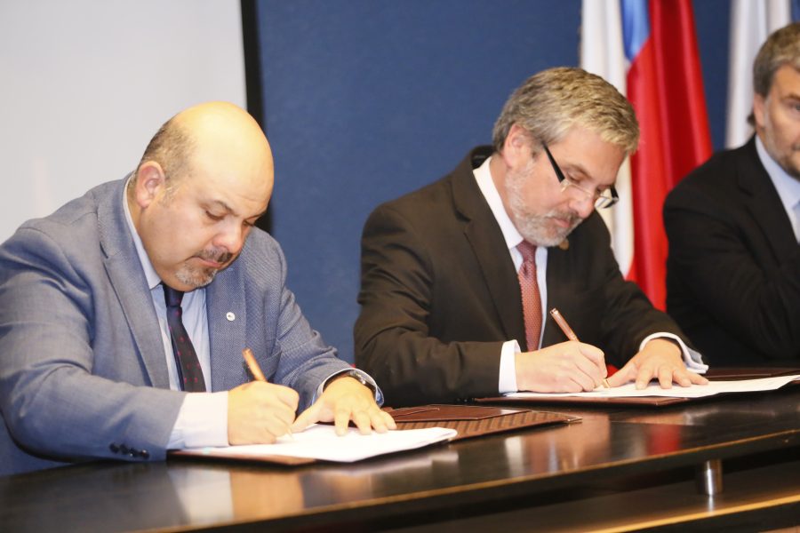 UCM firma convenio con la Defensoría Penal Pública Regional