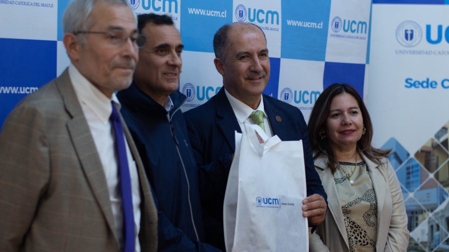 Convenio permitirá a estudiantes UCM acceder a la infraestructura de la Corporación de Deportes de Curicó