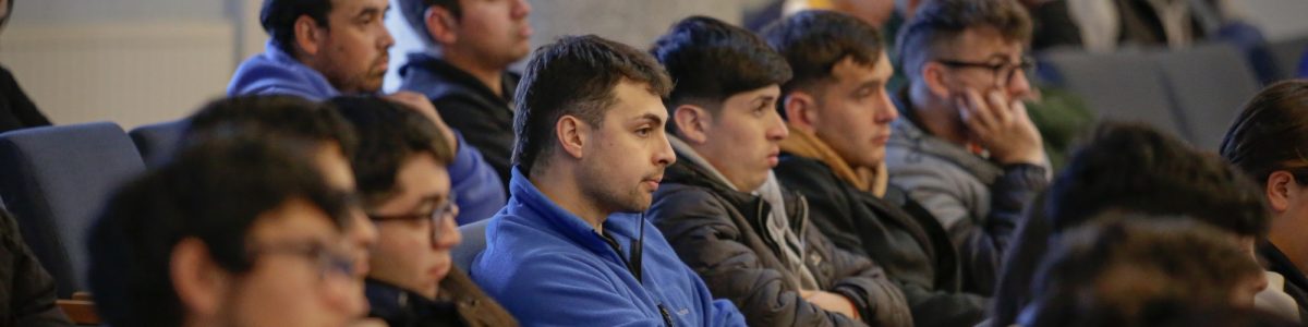 Seminario en UCM abordó las tensiones metodológicas en el fútbol base