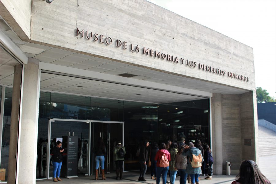 Museo de la Memoria y los DD.HH fue analizado in situ por estudiantes de Pedagogía en Inglés UCM