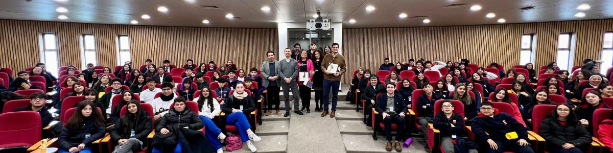 Jóvenes descubren su vocación en jornada de reflexión y liderazgo en la UCM