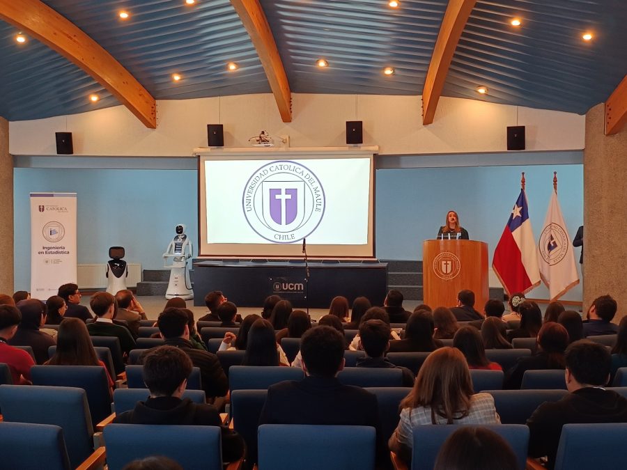 UCM reconoce a ganadores y finalistas en la Premiación de las IV Olimpiadas de Data Science