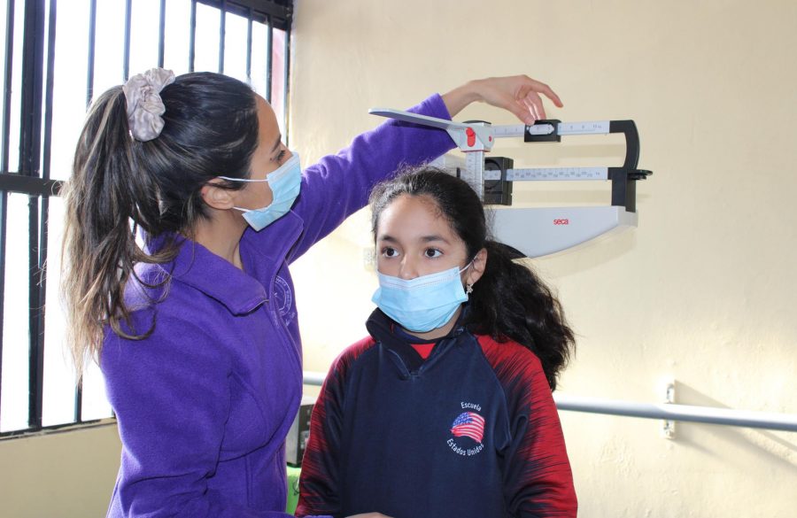 ¿Cuál será el impacto en la salud?: Nutricionista, agrónomo y chef acompañarán por cinco meses a escuelas rurales de Curicó