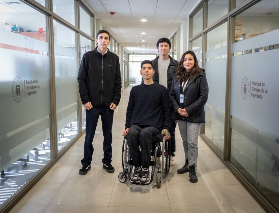 Estudiantes crean tecnología que mejora accesibilidad de sillas de ruedas