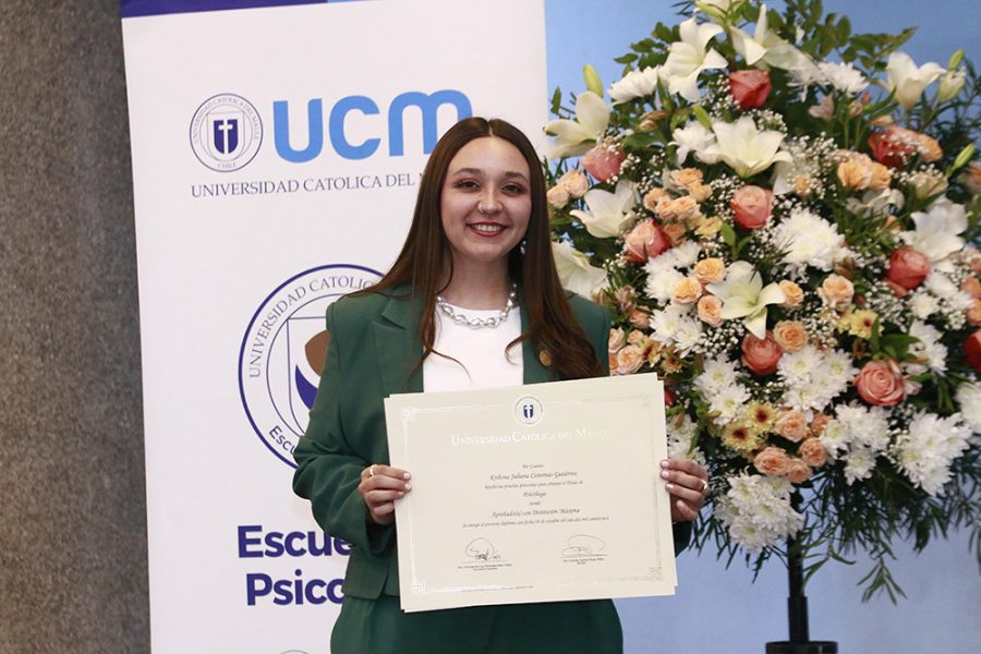 UCM celebra esta semana graduaciones masivas con ceremonias personalizadas y emotivas para sus egresados