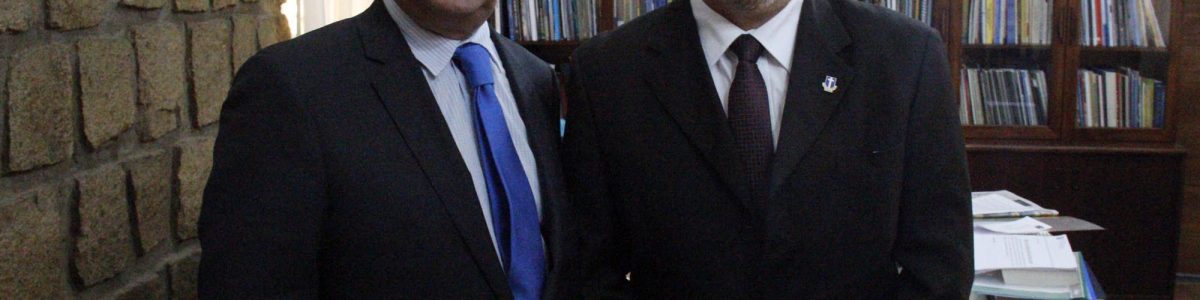 Rector se reúne con Senador Juan Antonio Coloma para avanzar en proyectos institucionales