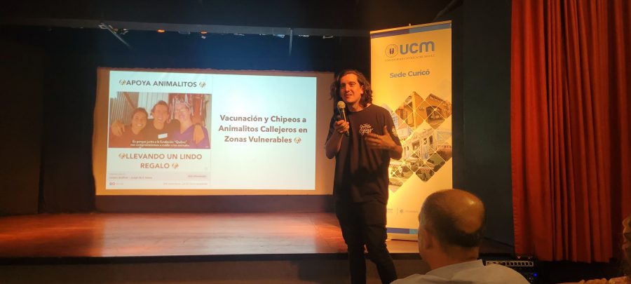 Con Pasión, inspiración y motivación el fundador de Green Glass deleitó a la comunidad de la UCM en Curicó