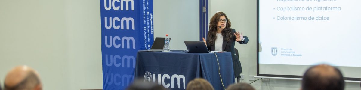 Comunicadores de la región del Maule se congregaron en la UCM en torno a la inteligencia artificial