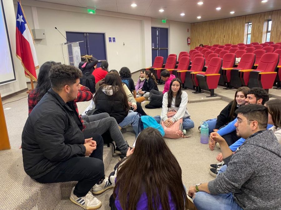 Escuela de Trabajo Social de Talca tuvo su primer encuentro para reflexionar sobre los desafíos