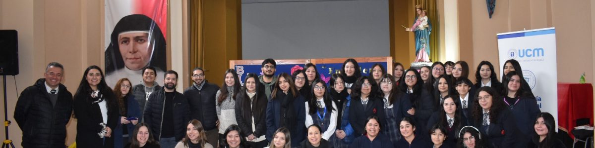 Ingeniería Comercial participa en Conversatorio 