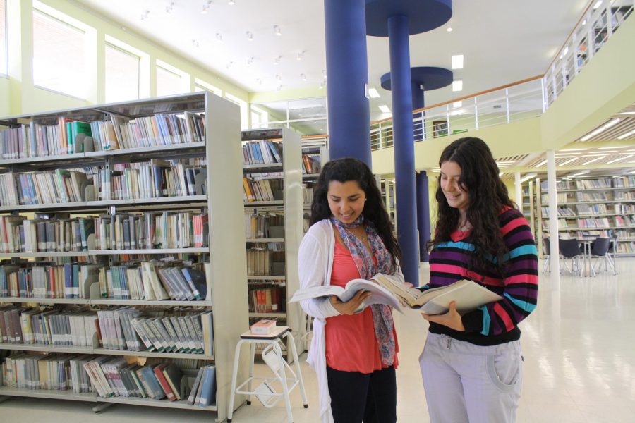 SIBIB UCM presente en seminario que abordó los desafíos de las bibliotecas en tiempos de pandemia