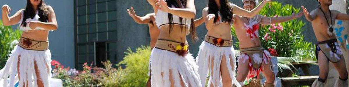 Danzas nacionales llenaron de colores a la UCM en Talca