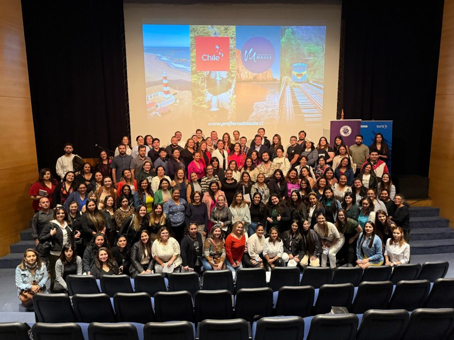 En taller inaugural: maulinos se capacitaron en administración y tributación en la Escuela de Emprendimiento