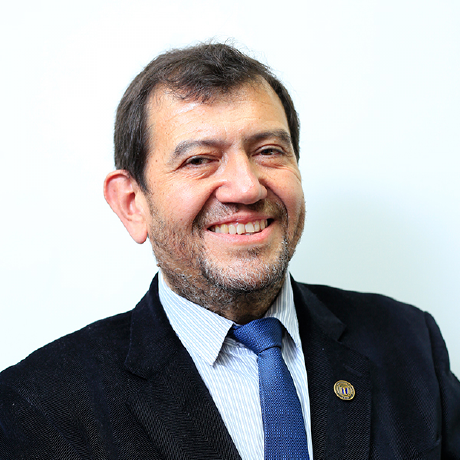 Dr. Fernando Córdova Lepe