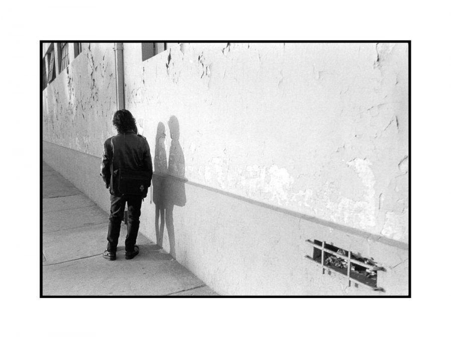 Fotografías en blanco y negro replantean la manera de transitar las calles