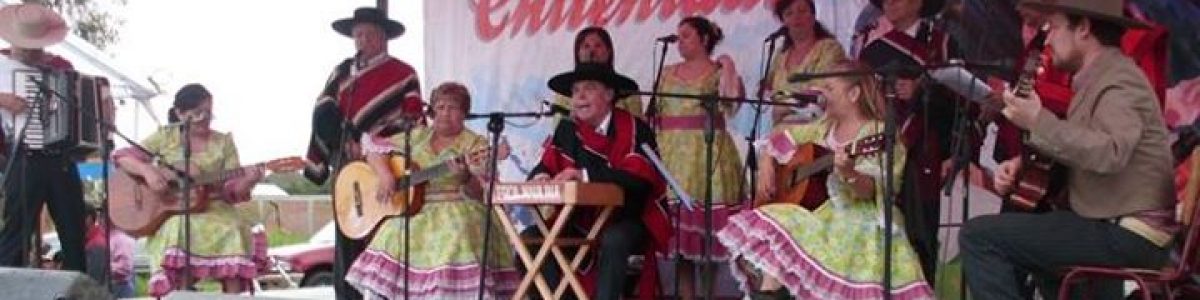 EXT UCM-Curicó se llenará de bailes y cantos de nuestro país
