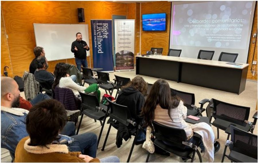 Dr. Francisco Letelier expuso en importante seminario sobre las formas de hacer comunidad en Chile